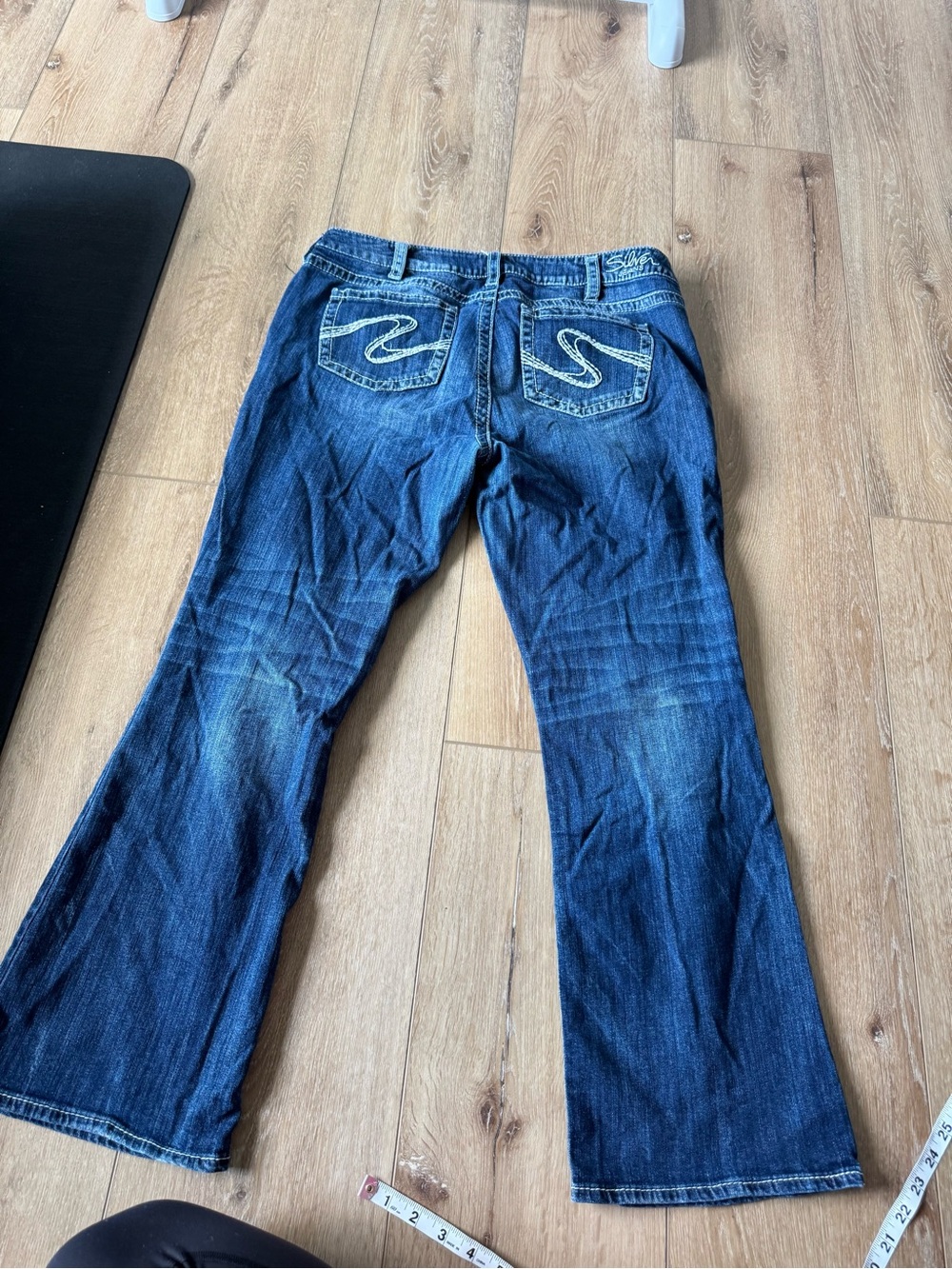 Silver Jeans Aiko Bootcut Women's size 18 Blue Stretch Denim Pants length 31”